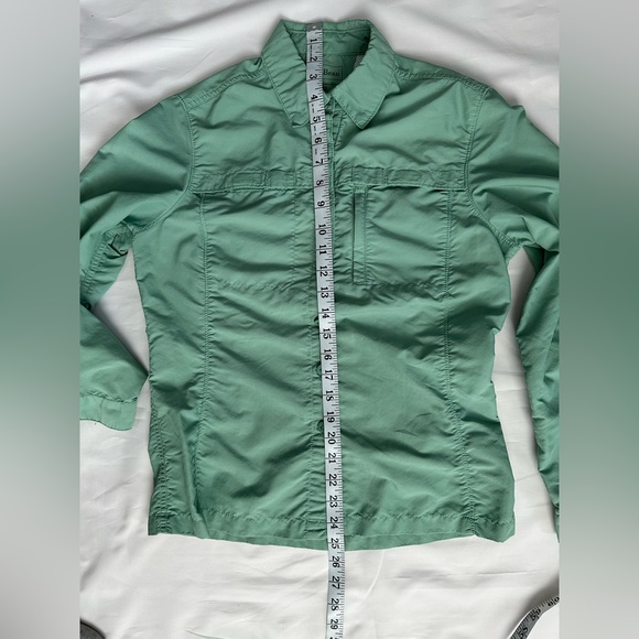 L.L. Bean Women's Tropicwear Shirt Long-Sleeve Green #252299 Size XS EUC - Picture 14 of 15